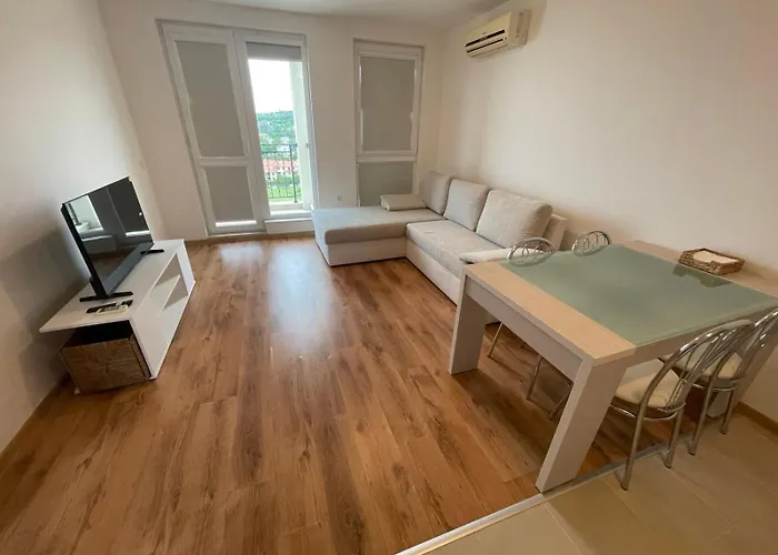 Апартамент Fortuna Cape 4 Бяла